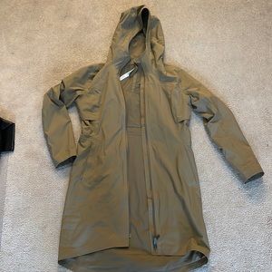Lululemon Rain Rebel Jacket